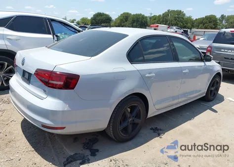 2018 Volkswagen Jetta 1.4T S z USA, uszkodzony, nr VIN 3VW2B7AJ2JM204216